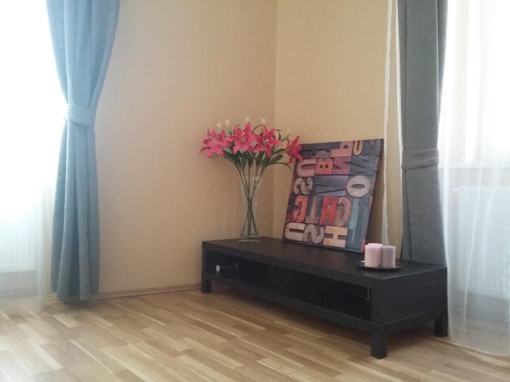 Apartment Vltavska B Praag Buitenkant foto